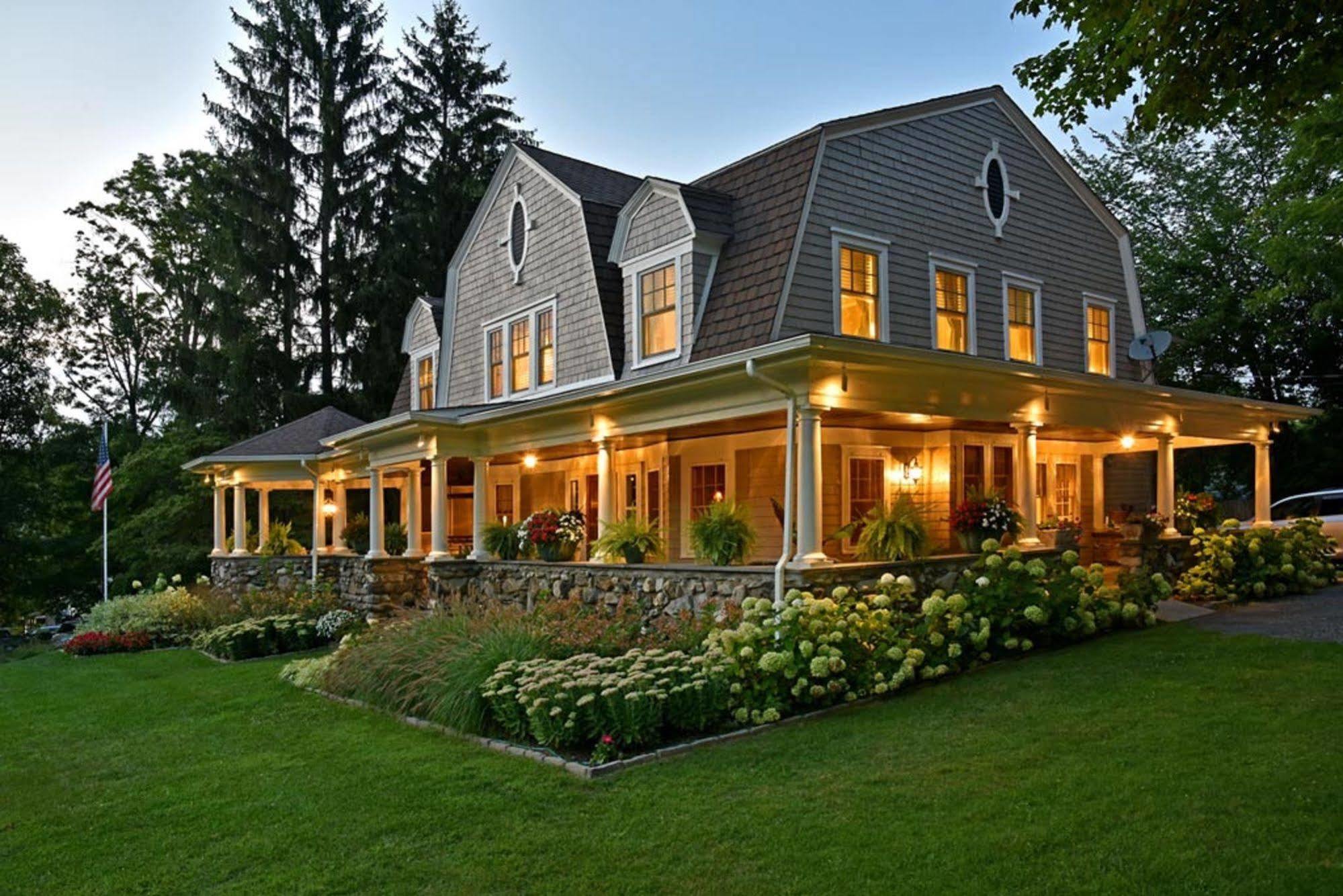 Hilltop House Bed & Breakfast Amenia Экстерьер фото