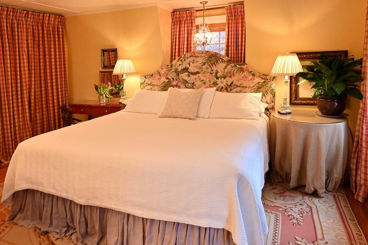 Hilltop House Bed & Breakfast Amenia Экстерьер фото