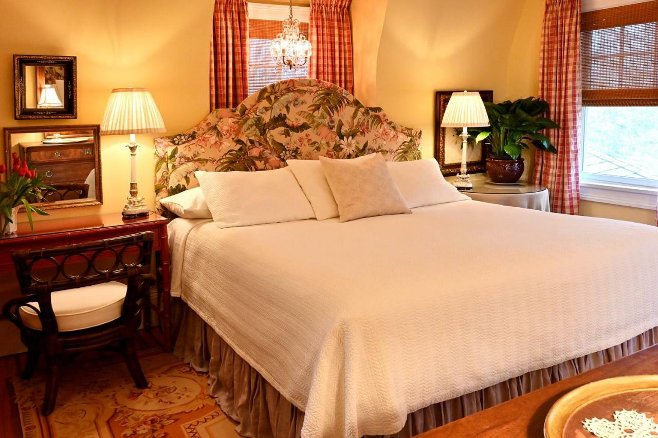 Hilltop House Bed & Breakfast Amenia Экстерьер фото
